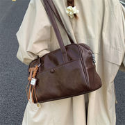 ショルダーバッグ　韓国ファッション　デザイン PUバッグ カバン 肩掛けバッグ　大容量