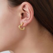 欧米風｜ステンレス製 幾何ハートピアス（レディース）シンプルで洗練されたデザイン 高級感