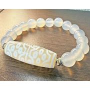 淡いピンクカラーのアイランドアクアマリンisland Aquamarine