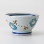 〈ＳＡＬＥ〉【波佐見焼】 花唐草 軽量くらわんか碗 中・青　日本製