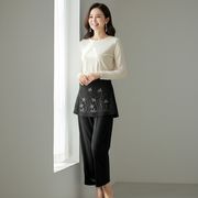 レイヤード風　スカート一体型　9分丈パンツ　花柄ラインストーン付き