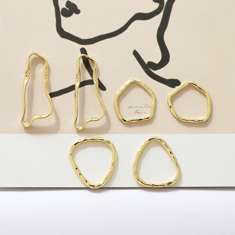 メタルフープチャーム 輪 コネクター 金属チャーム 歪 アクセサリーパーツ リングパーツ ツイスト ねじり