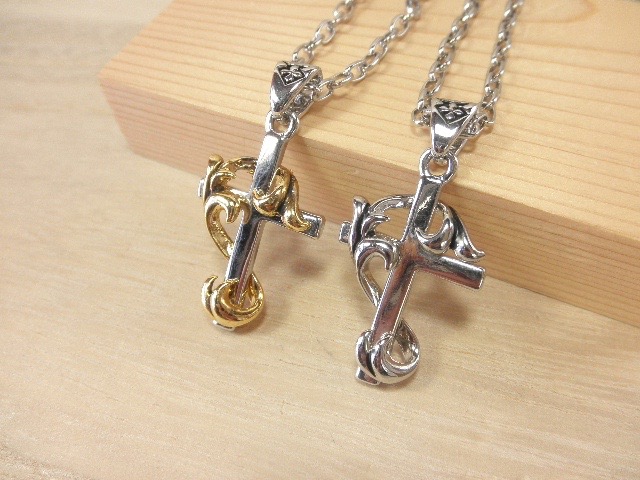 定番ネックレス・クロス小（４センチ）・十字架