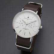 正規品Salvatore Marra腕時計サルバトーレマーラ SM15117-SSWHSV 多軸 薄型革ベルト メンズ腕時計