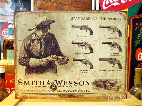 アメリカンブリキ看板 S&W 拳銃カタログ