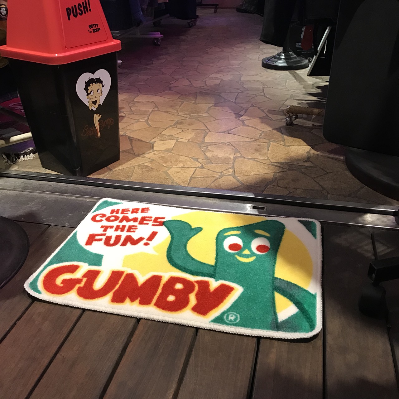 【AMERICAN FLOOR MAT ー GAMBY ー】
