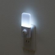 YAZAWA(ヤザワ）スイッチ式LEDナイトライト　ホワイト　NASWN24WH