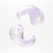 古代勾玉　ラベンダーアメジスト　20ｍｍ×13mm　品番：9637