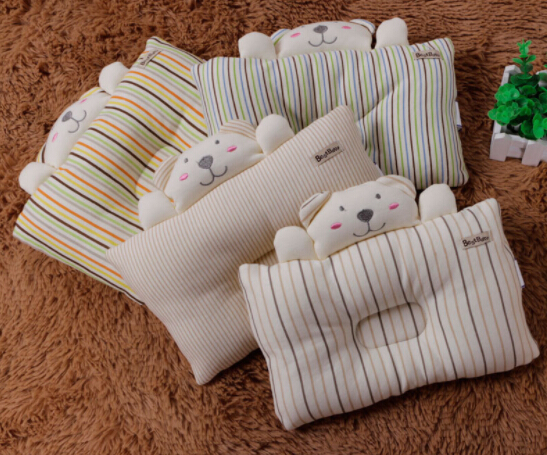 【雑貨】キッズ　赤ちゃん　ベビー用品　枕　0-1歳