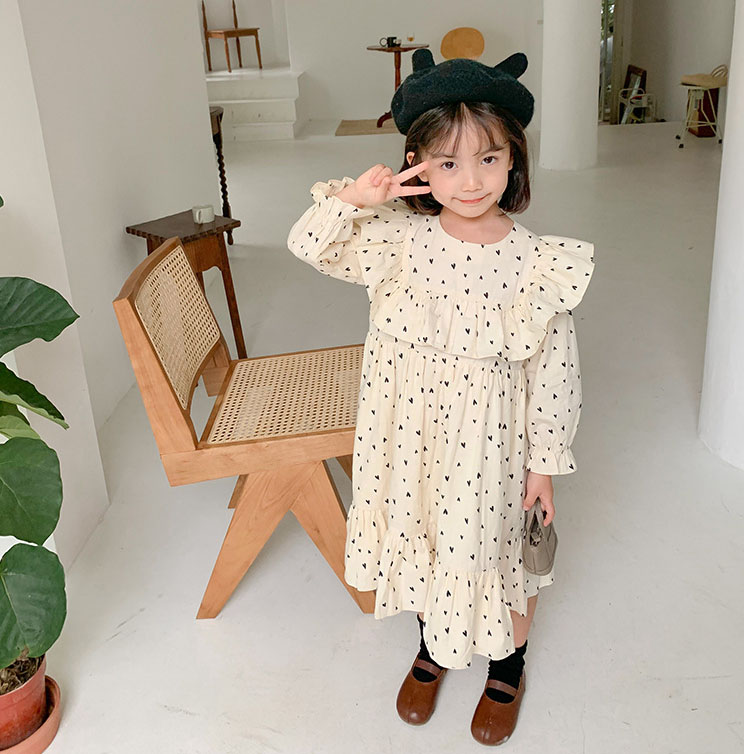 Insキッズ秋新作 韓国子供服 女の子 ハート ワンピース フリル シフトドレス 秋ワンピ 7 15 アパレル Btd Engi 株式会社 問屋 仕入れ 卸 卸売の専門 仕入れならnetsea