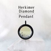 ペンダントトップ　ブラック　ハーキマーダイヤモンド　大　フラワーオブライフ　さざれ　ネックレス