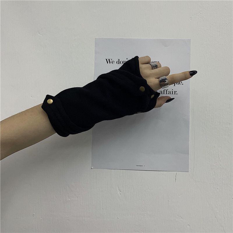 グローブ ニット アームカバー 手袋 指出し 韓国ファッション 暗黒系 男女 アパレル Starhub通販 株式会社 問屋 仕入れ 卸 卸売の専門 仕入れならnetsea