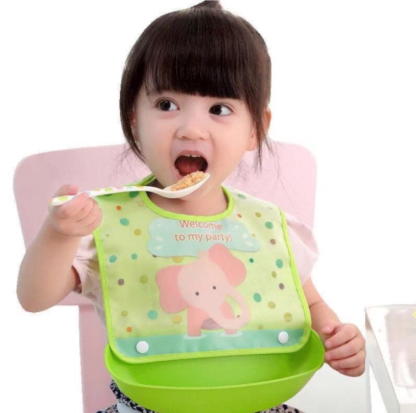 お食事エプロン 赤ちゃん 涎掛け+スブーン  離乳食 ベビー ビブ 食洗器 水洗い 0~3歳 ベビー用品