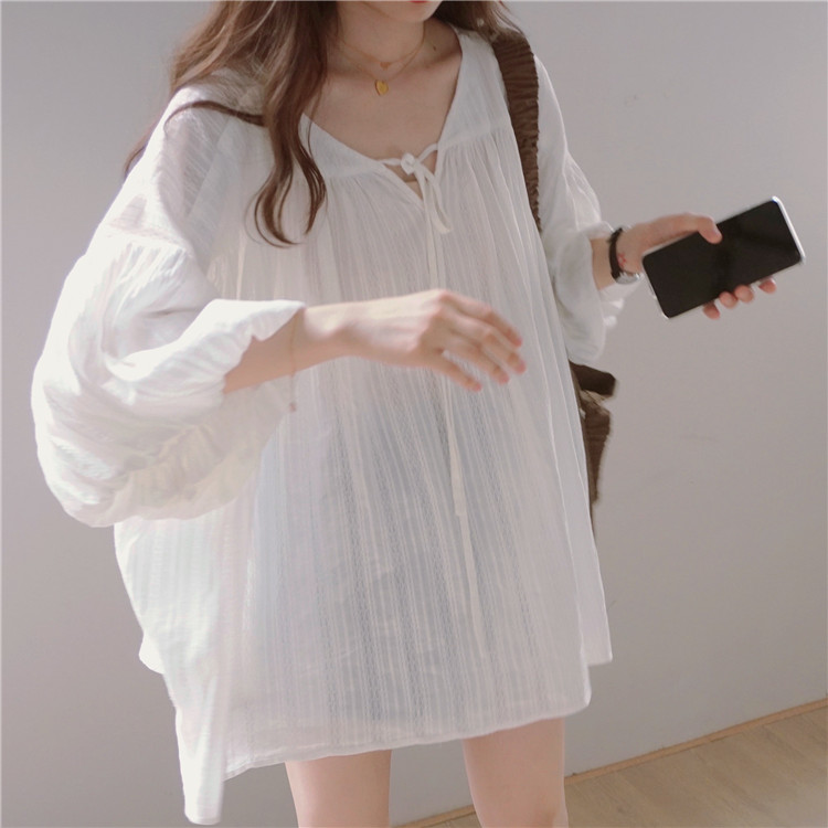 Twitterで話題沸騰！韓国ファッション 中・長セクションランタンスリーブ Ｖネック バンディング シャツ