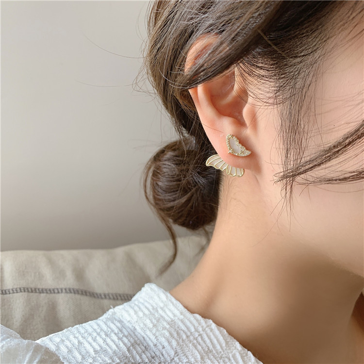 SALE／82%OFF】 ピアス 蝶々 バタフライ 韓国
