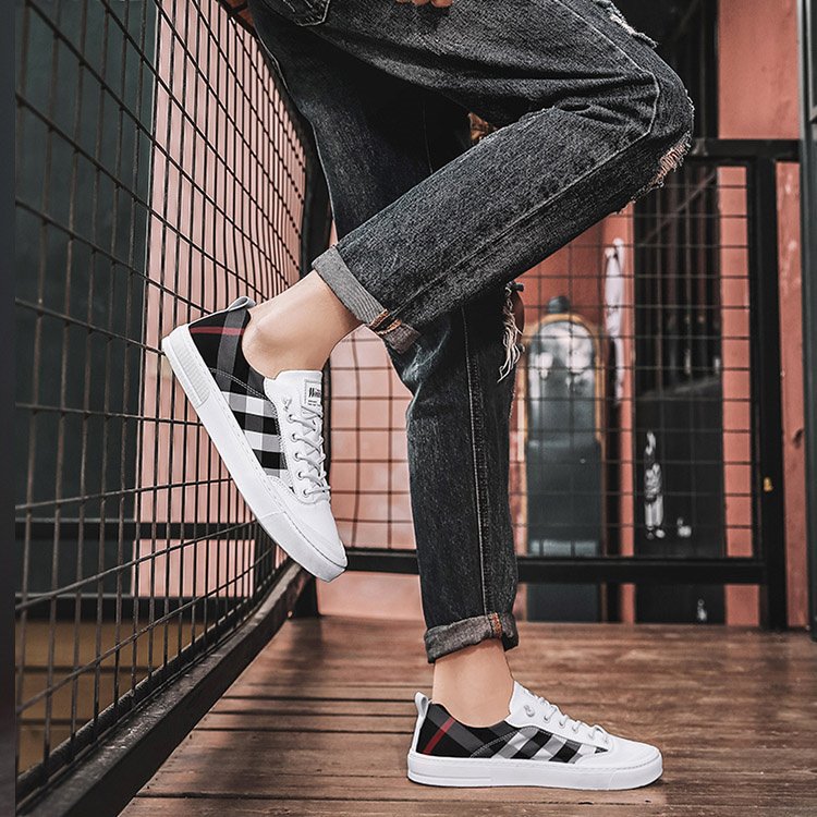 スニーカー メンズ 靴 夏 涼しい カジュアル おしゃれ メンズスニーカー シューズ 紐 運動靴 ファッション雑貨 合同会社 Pomp 問屋 仕入れ 卸 卸売の専門 仕入れならnetsea