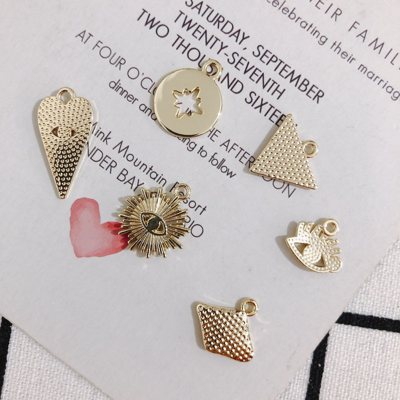 資材 部品 素材 メタルパーツ ハンドメイド 問屋 手作り すかし