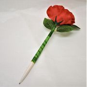 薔薇好きにはたまらない！ローズボールペン