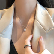 スノーフレーク型の鎖骨チェーン、フラッシュダイヤモンド、シンプルなスタイルのネックレス