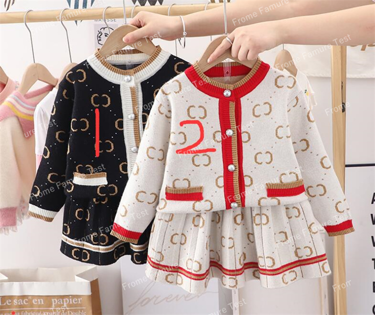 セーター、春着、トップス、子供服、セットアップ、 ファッション、コート