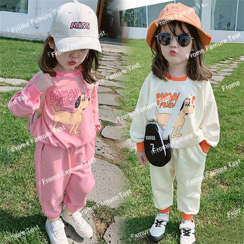 子供服　　キッズ女の子　　春秋　　ファッション　スポーツ　スッツ