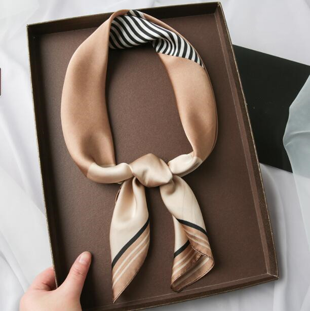 2022年新作 スカーフ シルクスカーフ ネックスカーフ 正方形スカーフ レディース プレゼント