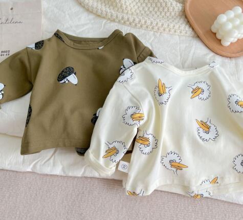 子供用アパレル　Tシャツ　長袖　66-90