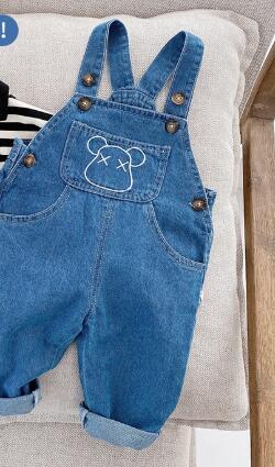 子供用アパレル　サロペット　デニムズボン　80-130