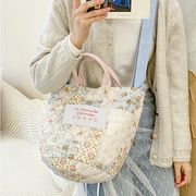花柄ショルダーバッグ　2way　イブル素材　レディース　INS　韓国ファッション　かわいい