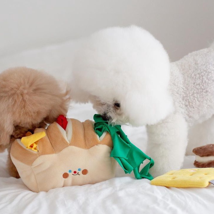 【在庫処理セール】ペットの玩具　犬服　猫服　可愛い　犬の玩具　ふわふわ　噛む練習　可愛い