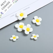 白い小花   樹脂パーツ デコパーツ DIYパーツ 手芸 ハンドメイド アクセサリーパーツ 韓国風