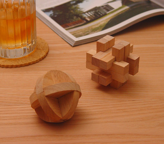 木製パズル２個セット［丸形＋四角］　