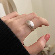 指輪　リング　アクセサリー　韓国ファッション　金属　デザイン　メタル　　ワイド
