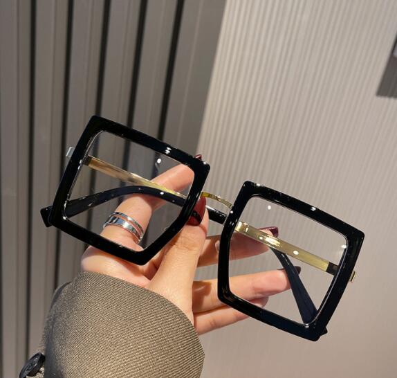 ファッション小物  眼鏡 サングラス 伊達メガネ 紫外線カット ブルーライトカット 飾り物　
