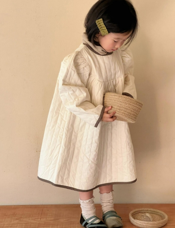 冬新作   韓国風子供服  女の子   長袖  ワンピース  綿入れのワンピース   可愛い