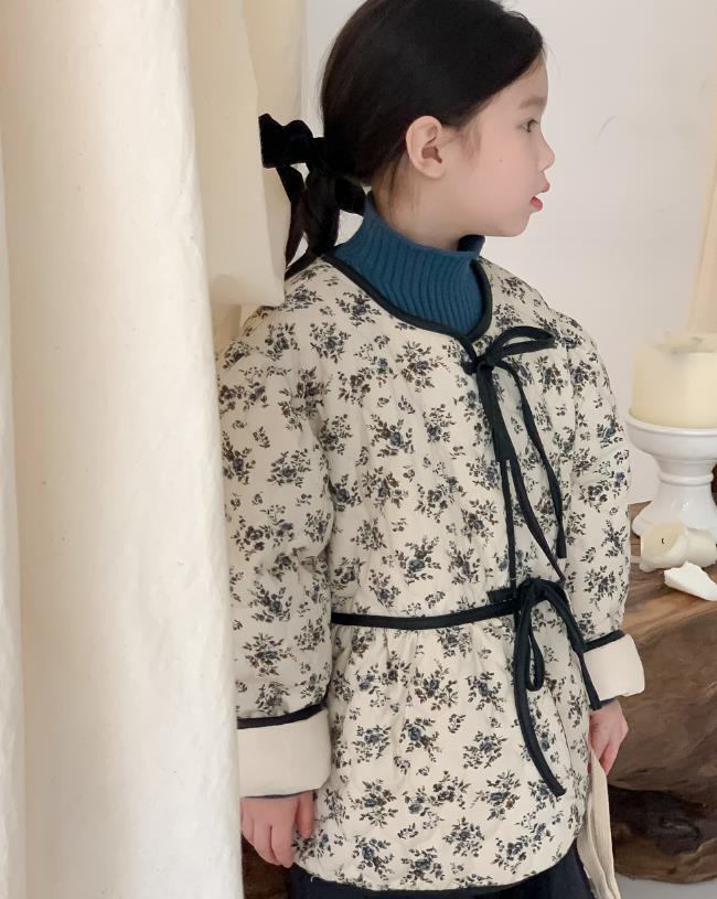 冬新作  韓国風子供服   トップス   コート   花柄  女の子  ファッション