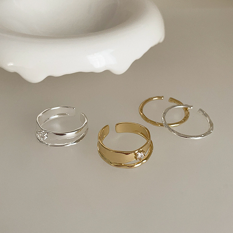 指輪　リング　アクセサリー　韓国ファッション　デザイン　金属　シンプル