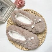 ルームシューズ スリッパ 室内用 あったか ふわふわ もこもこ 冬 可愛い 携帯 折りたたみ