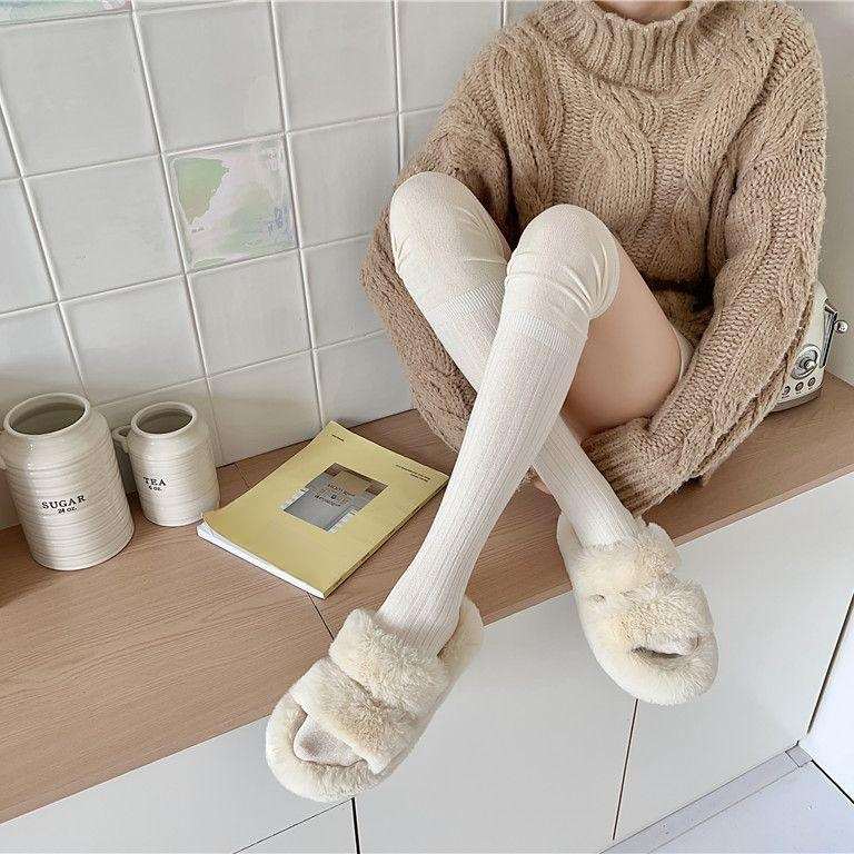 ファッション靴下　オーバーニーソックス　韓国ファッション　クールコーデ