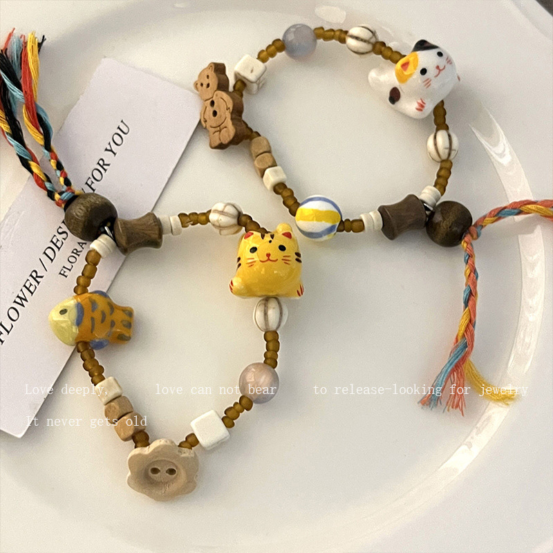 アクセサリー 猫の手作りブレスレット⑦