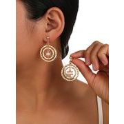 金属アレルギー対応素材　イヤリング　ＩＮＳ風　　シンプルデザイン　耳飾りファション