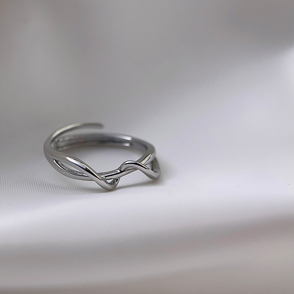 指輪　リング　アクセサリー　韓国ファッション　デザイン　メタル