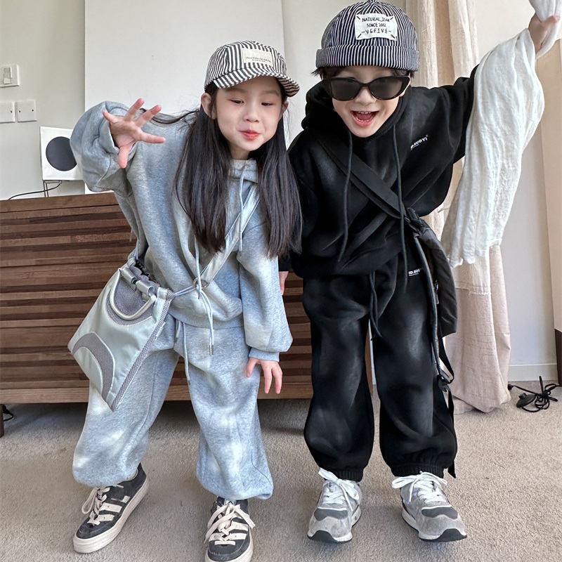 ★Girls＆Boys★ 　子供上下セット　90~140cm　トレーナー＋ロングパンツ　韓国キッズファッション