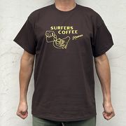 2024春夏　新商品　Tシャツ　SURFERS COFFEE  LATE ART  T　ダークチョコレート
