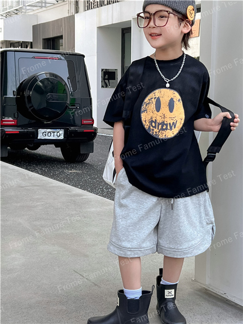 子供服　キッズ　女の子　男の子　Ｔシャツ　トップス　夏 丸首　おしゃれ アルファベット