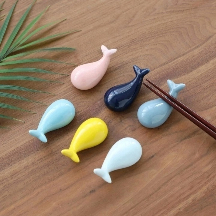 日本風雑貨 箸置き 陶器 イルカ かわいい 工芸品 置物 テーブル 小物 卓上飾り物