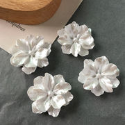フラワー カボション 花 アクセサリーパーツ ホワイト ハンドメイド カーネーション 立体 貼りつけパーツ