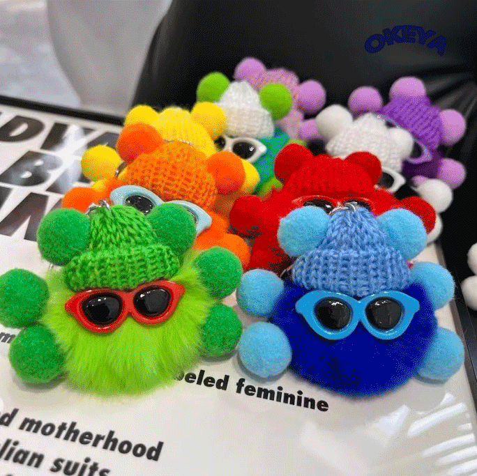 キーホルダー　キーチェーン　生活雑貨　キーリング　ふわふわ　ぬいぐるみ　帽子　メガメ付き　28色展開