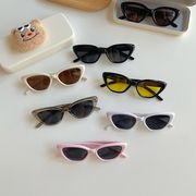 キッズサングラス　キャッツアイ　ケース付き　紫外線対策　韓国キッズアクセサリー