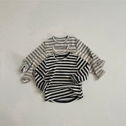 ins 春新作　子供服　ユニセックス　長袖　Tシャツ　カジュアル　ニット　トップス　ストライプ柄　春　秋